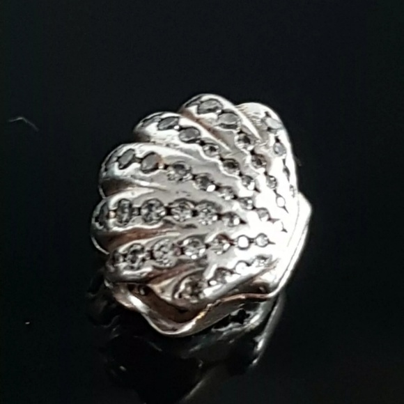 Pandora Ariel's Crystal seashell charm. - Picture 6 of 8